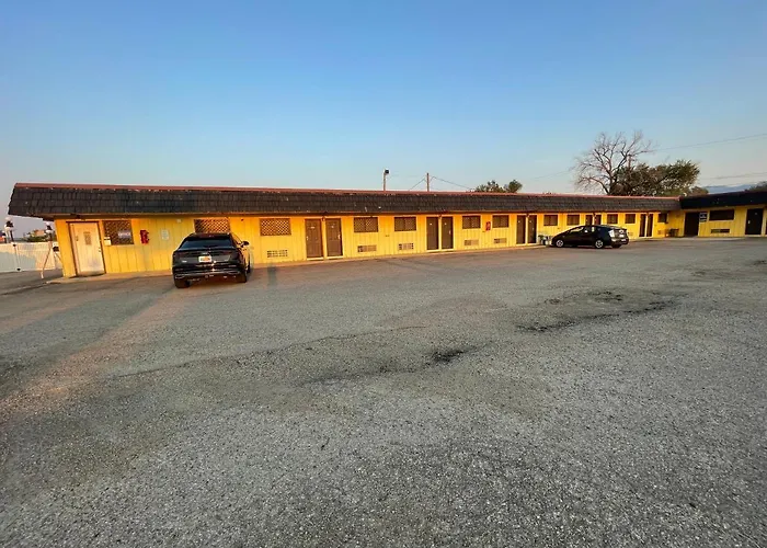 Sage & Sand Motel