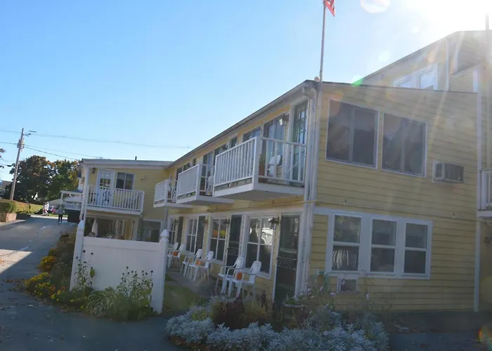 Betty Doon Hotel
