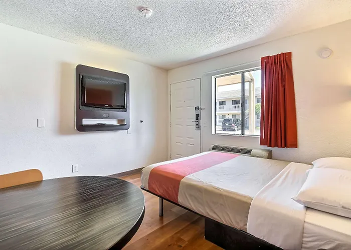 Motel 6-Oakland, Ca - Airport, United States
