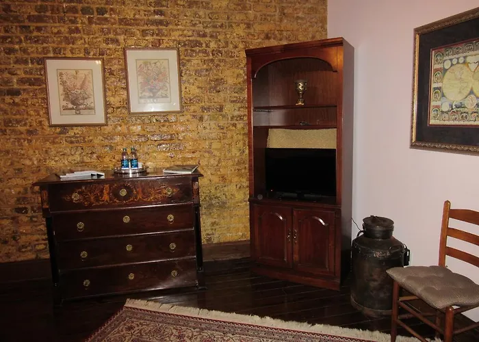 27 State Street Bed & Breakfast