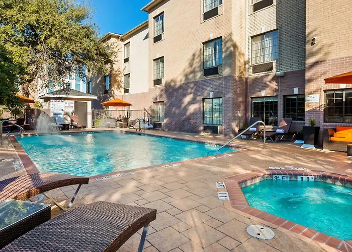 Best Western Plus Hill Country Suites