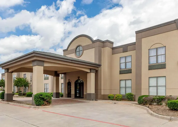 Quality Suites Sherman, United States
