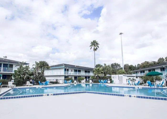 Main Gate Kissimmee Formally Road Way Inn