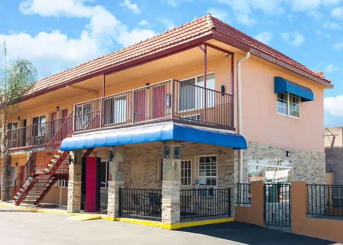 Travelodge By Wyndham El Cajon