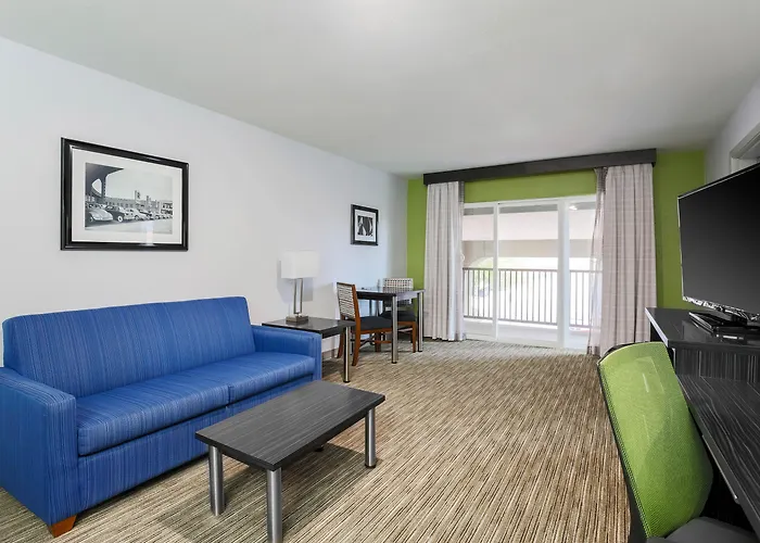 Holiday Inn Express Lancaster By Ihg