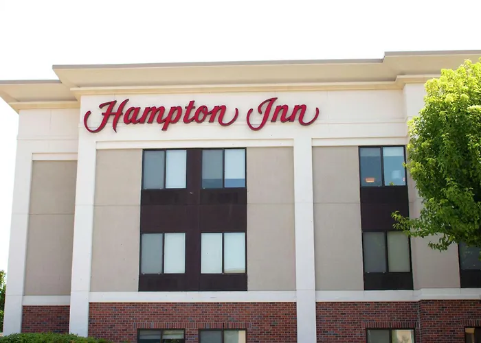 Hampton Inn - Airport