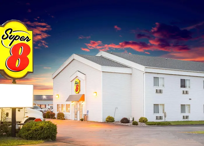 Super 8 By Wyndham Prairie Du Chien