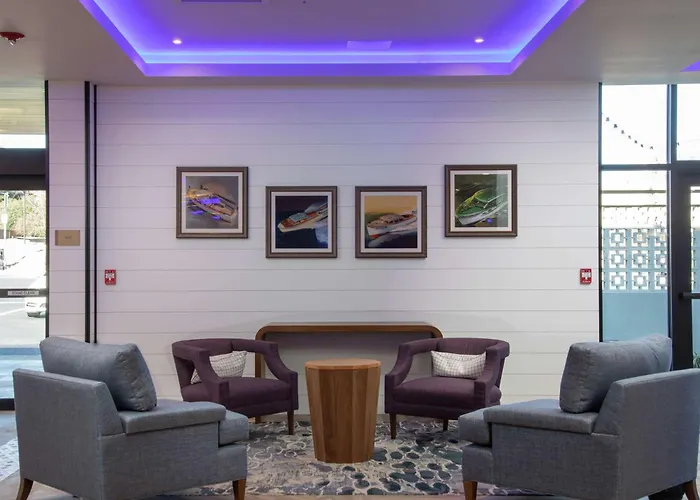 Doubletree By Hilton Hot Springs Hotel, United States
