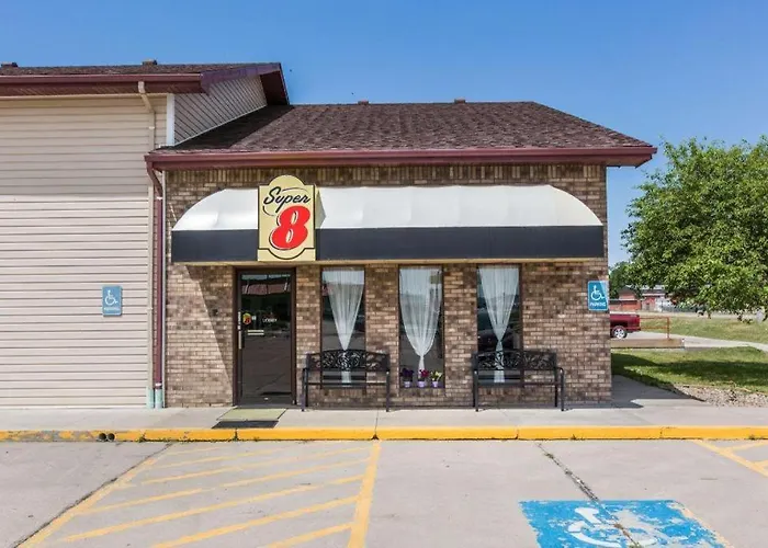 Super 8 By Wyndham Wayne