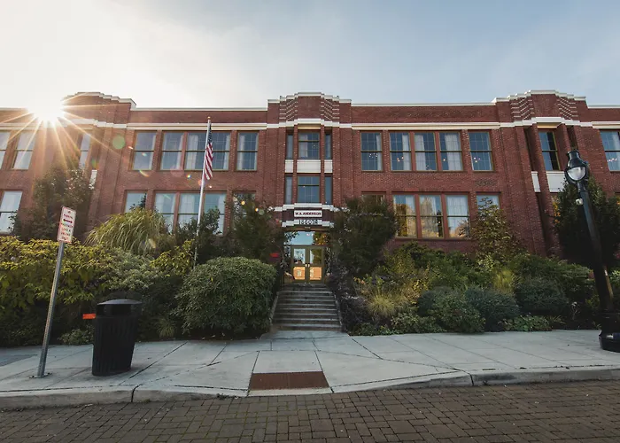 Mcmenamins Anderson School Hotel Bothell, United States