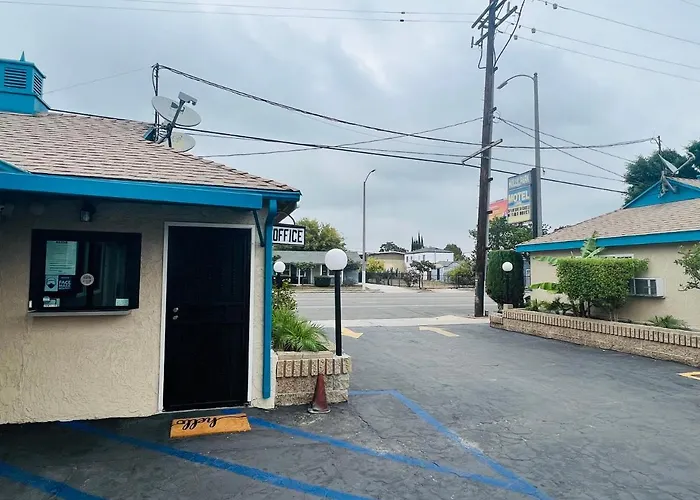 Holly Park Motel Near Lax