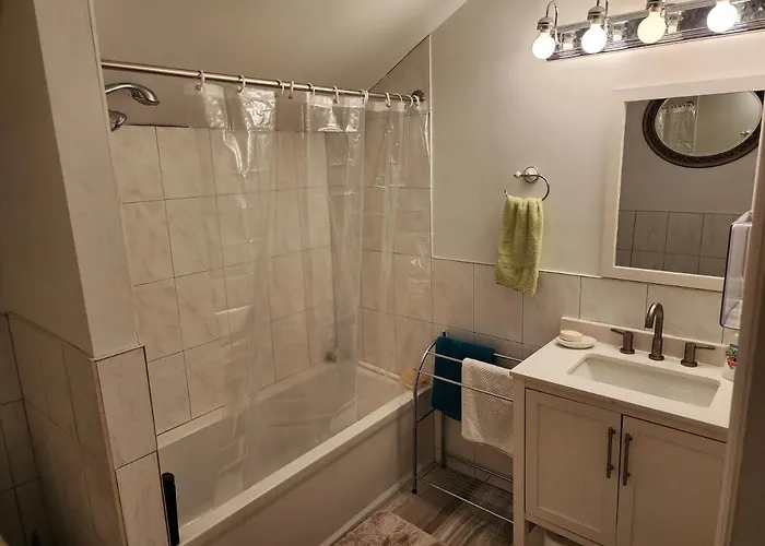 Hova House Apartment Elizabeth, United States