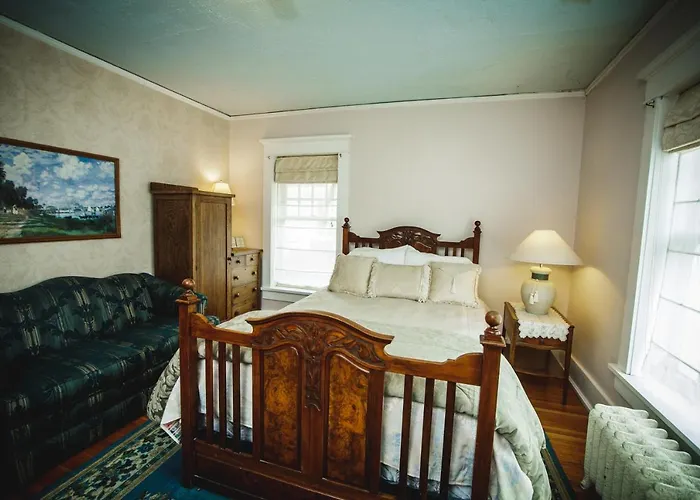 The Rogers House Inn Bed And Breakfast