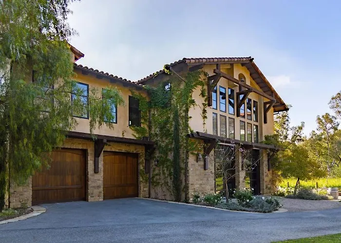 Peppertree Canyon: A Luxury Urban Winery Estate
