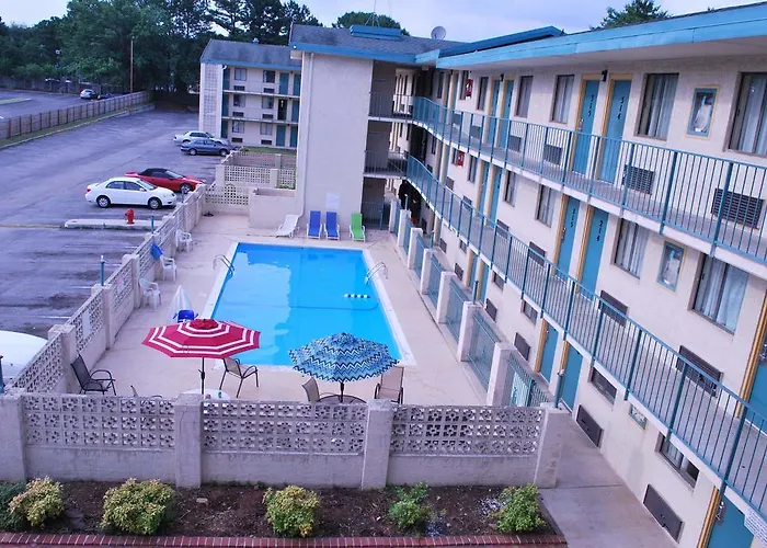Bama Inn