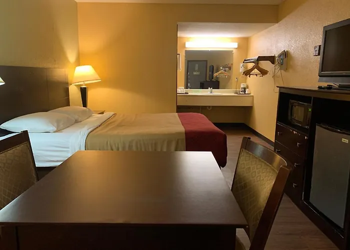Economy Inn & Suites Hannibal, United States