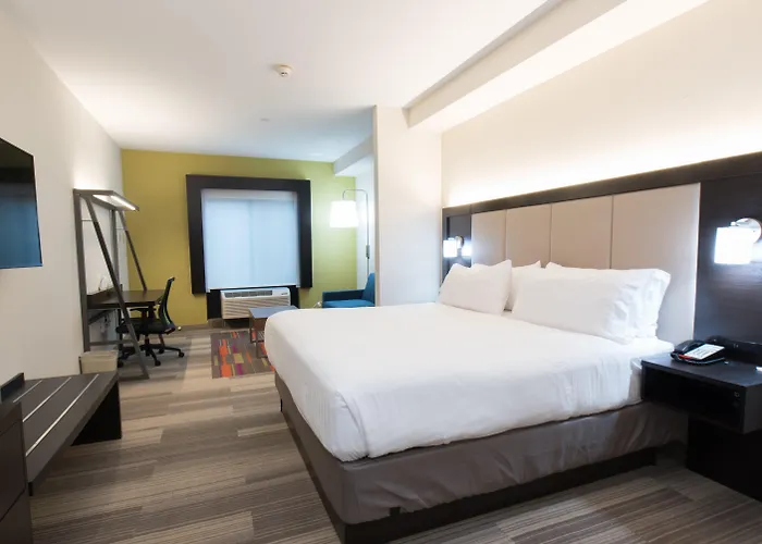 Holiday Inn Express & Suites Erie An Ihg