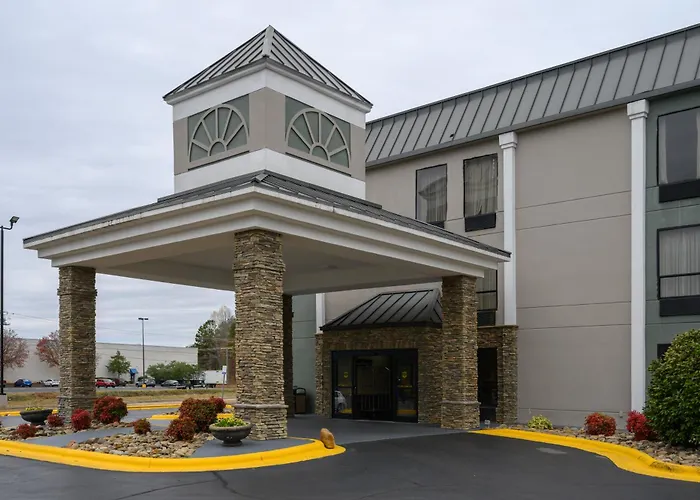 Quality Inn & Suites Lexington South