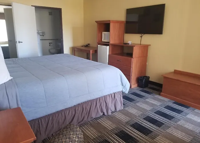 Oakridge Inn & Suites, United States