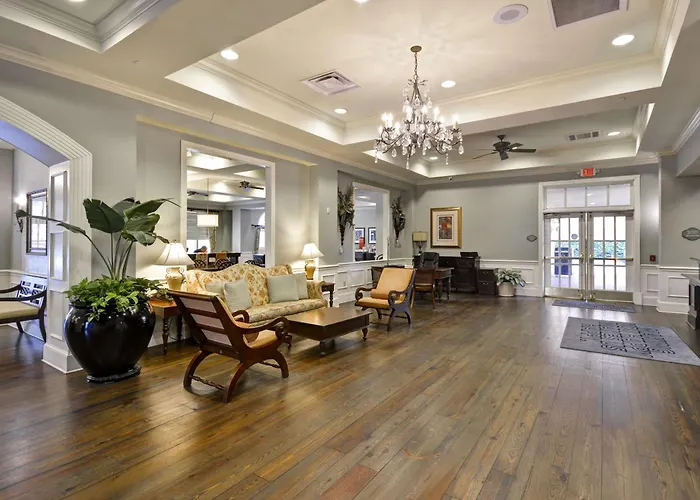 Hampton Inn & Suites Historic District