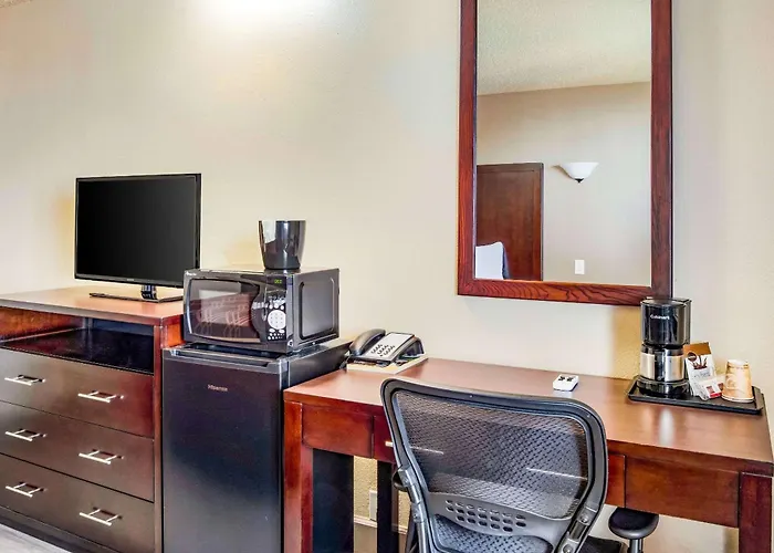 Econo Lodge Newport, United States