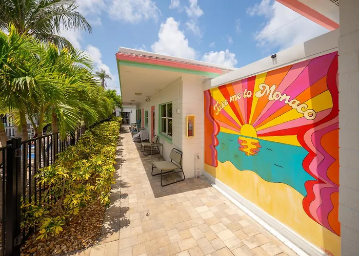 142 - Time Travelers Welcome: Your 50S Style Getaway