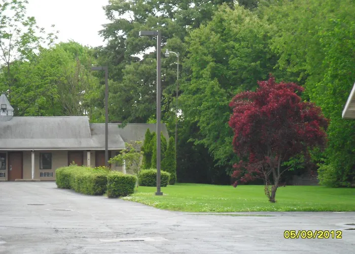 Red Carpet Inn Brooklawn