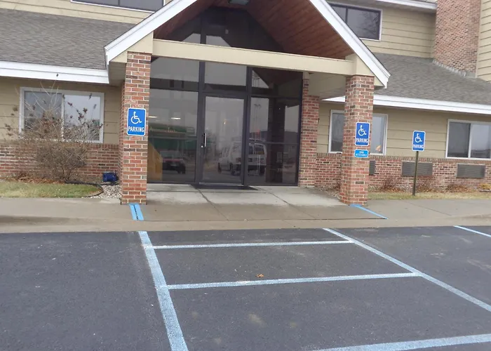 Americinn By Wyndham Coralville, United States