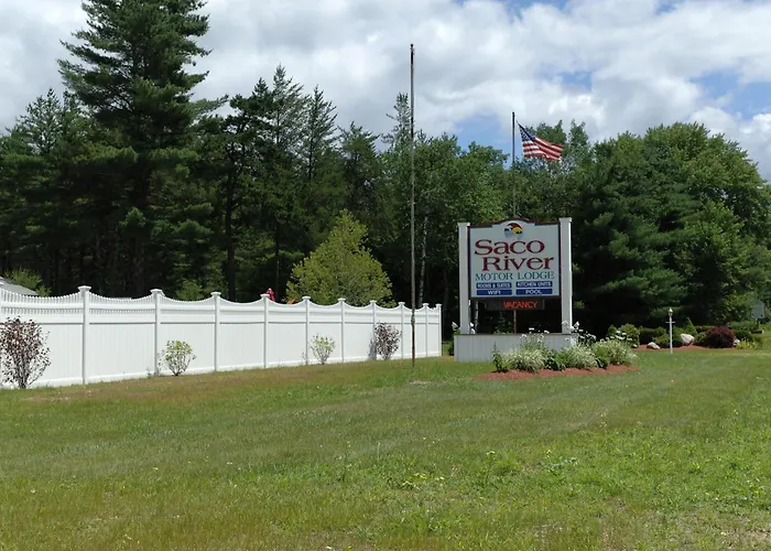 Saco River Motor Lodge & Suites