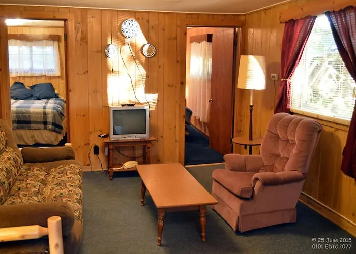 Edgewater Inn & Cottages Eagle River, United States