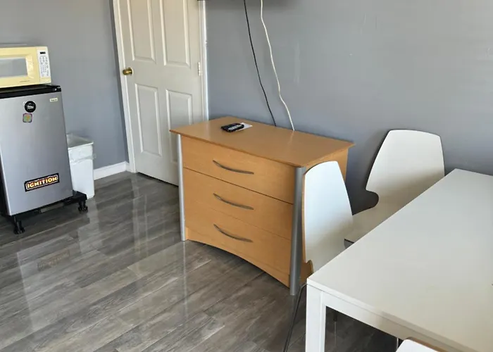 12 Ashworth Ave Suites Hampton, Estados Unidos