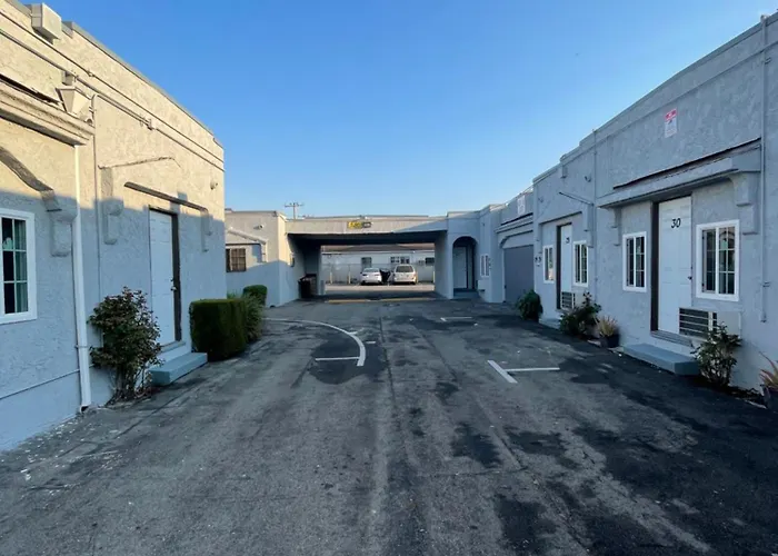 Monterey Motel