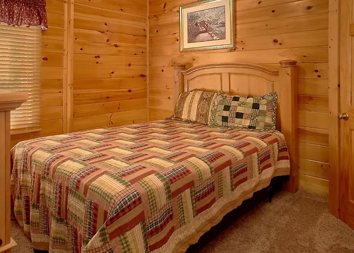 A Mountain View Theater Lodge Holiday Home Pigeon Forge, United States