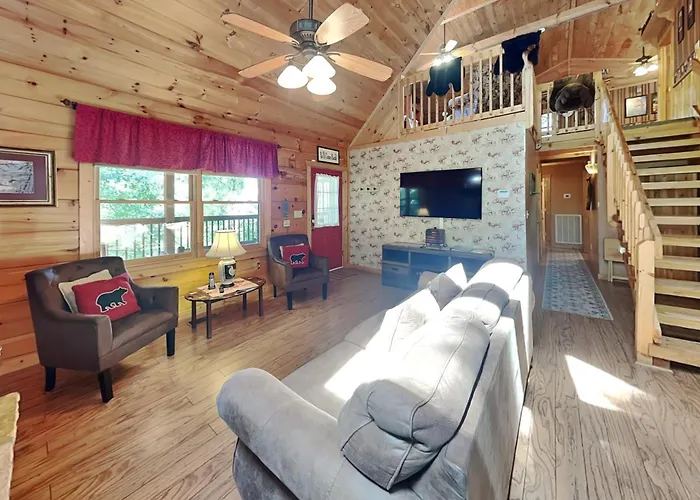 Lazy Cub Lodge