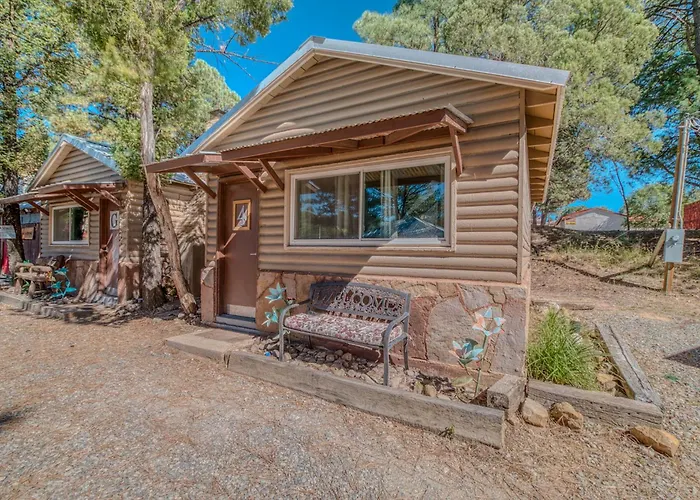 Enchanted Hideaway Cabins And Cottages