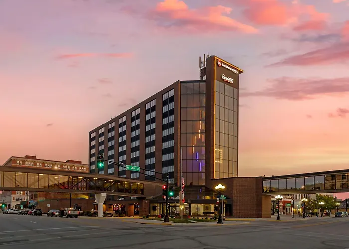 Best Western Plus & Cedar Falls