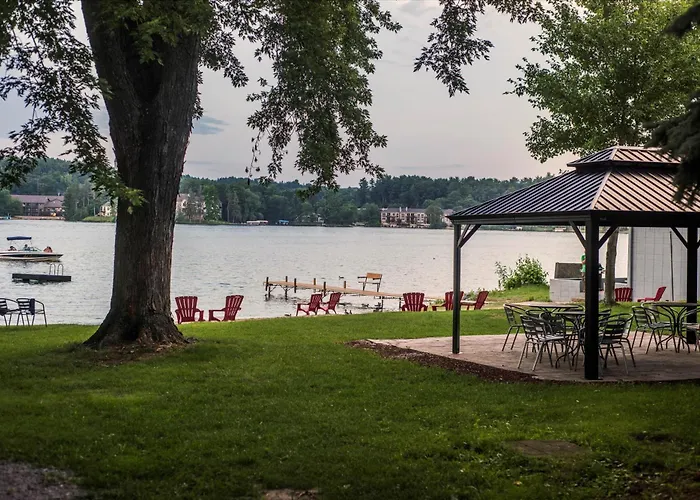 Delton Oaks Resort