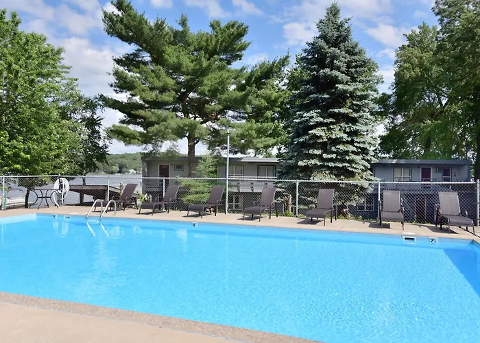 Delton Oaks Resort Motel Lake Delton, United States