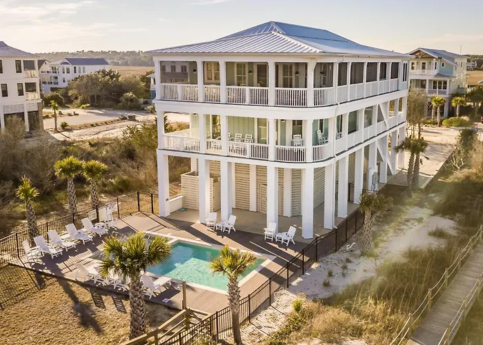 Paradise Point: Luxury Beachfront Home With Views Pawleys Island, United States