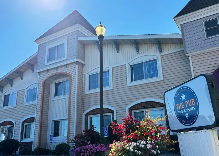 Magnuson Grand Pioneer And Suites