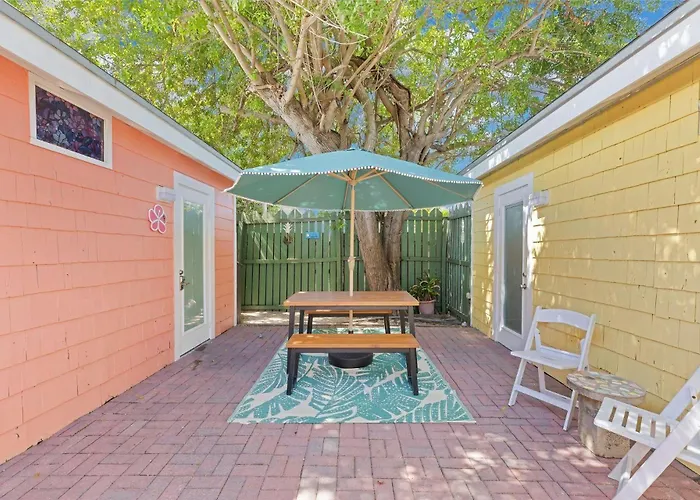 Tropical Cottages Marathon, United States