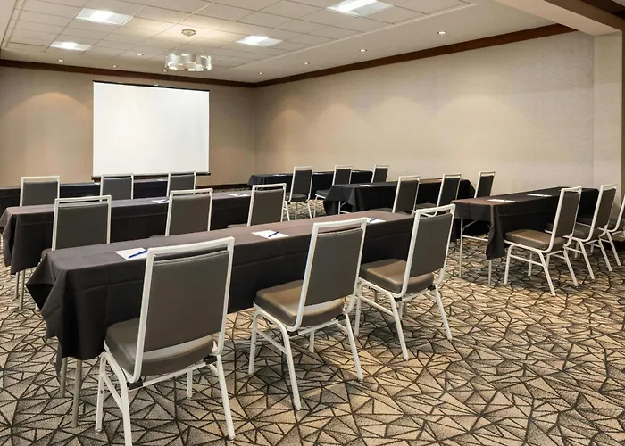 Delta Hotels By Marriott Milwaukee Northwest Menomonee Falls, United States