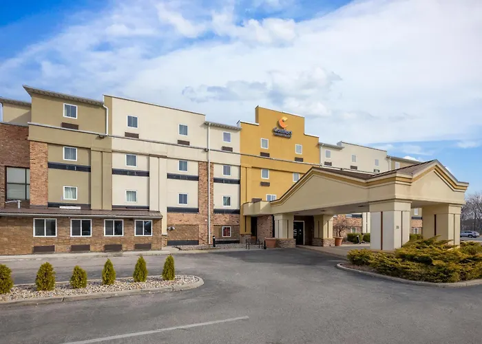 Comfort Inn & Suites South