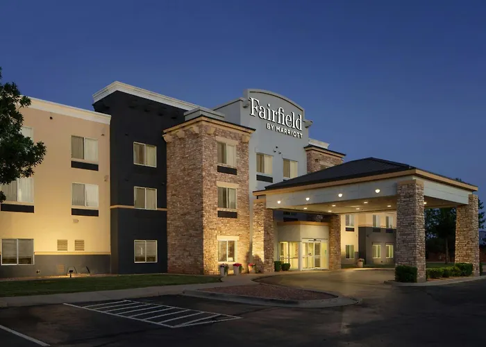 Fairfield Inn & Suites