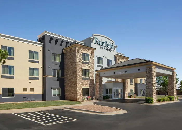 Fairfield Inn & Suites
