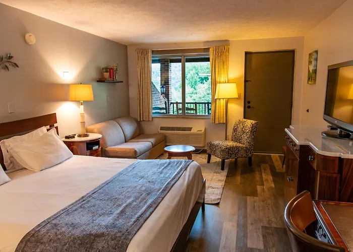 Townsend River Breeze Inn