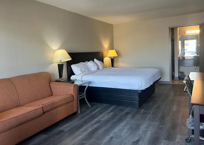 Days Inn By Wyndham Natchitoches