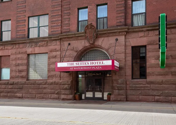 The Suites Hotel At Waterfront Plaza