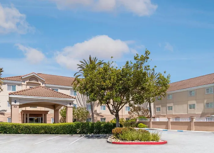 Fairfield Inn & Suites By Marriott San Francisco