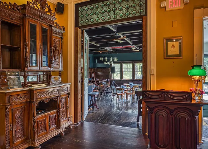 Apple Tree Inn Lenox, United States